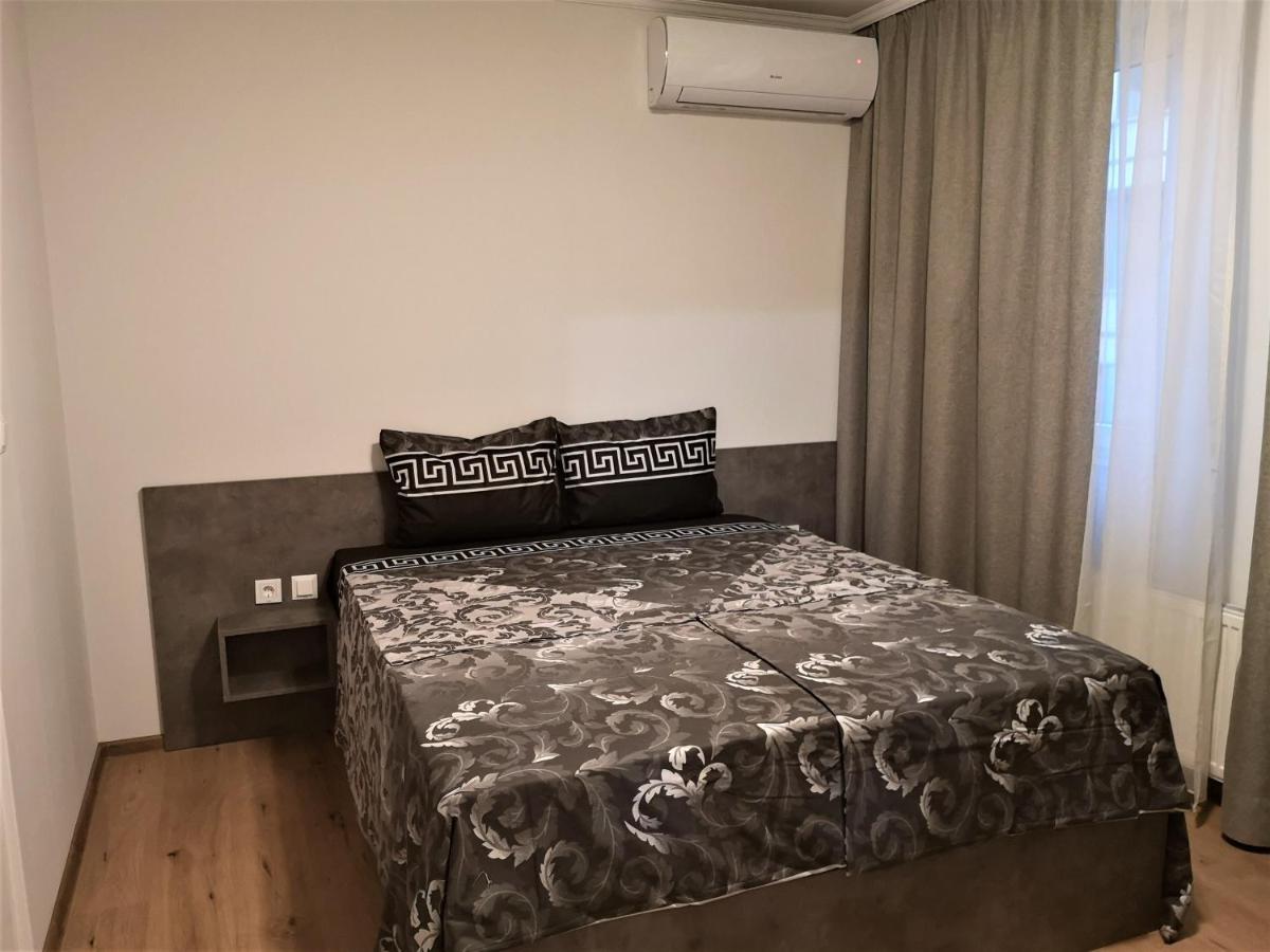 Venice Apartments Sofia Bagian luar foto