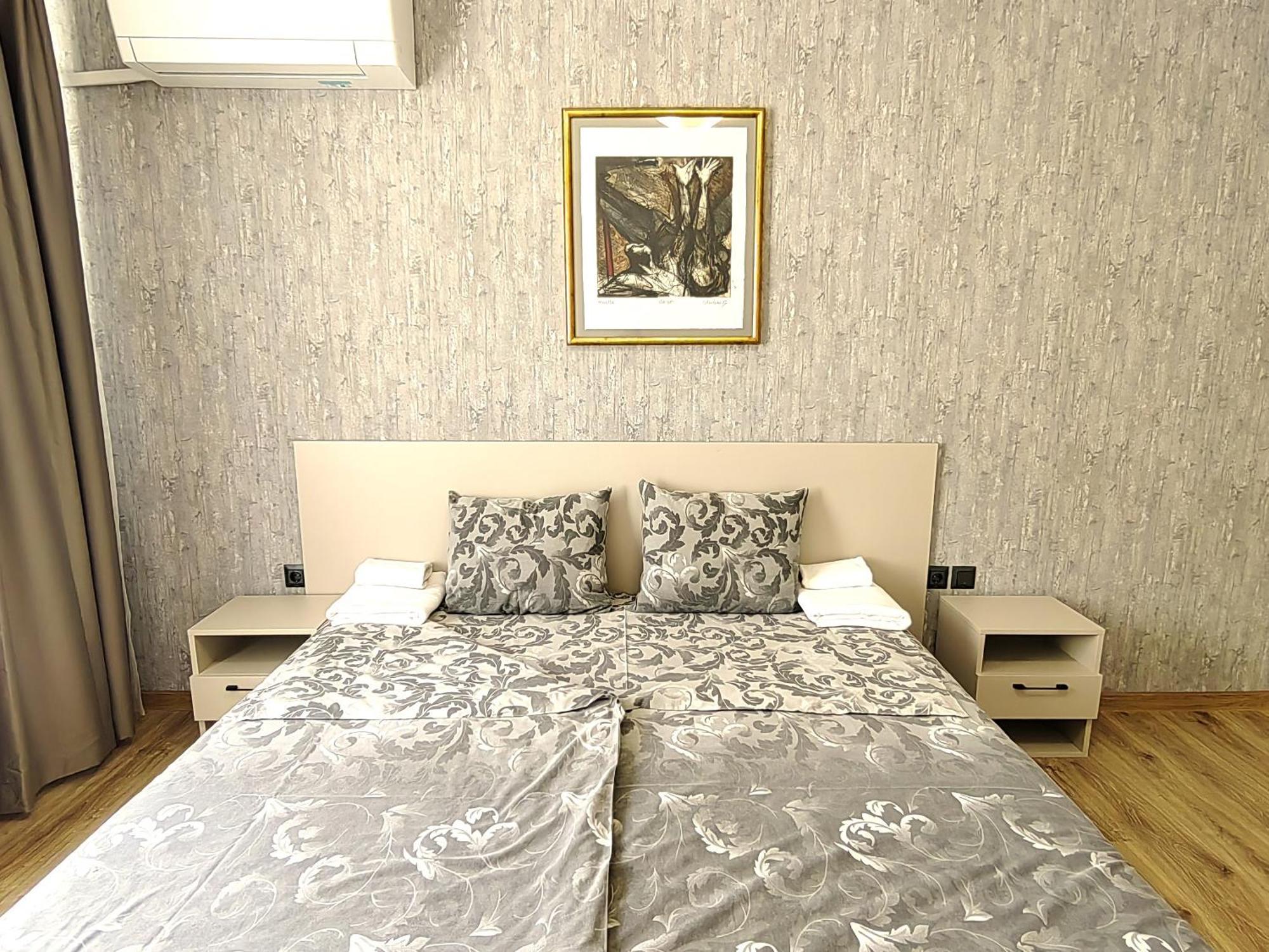 Venice Apartments Sofia Bagian luar foto